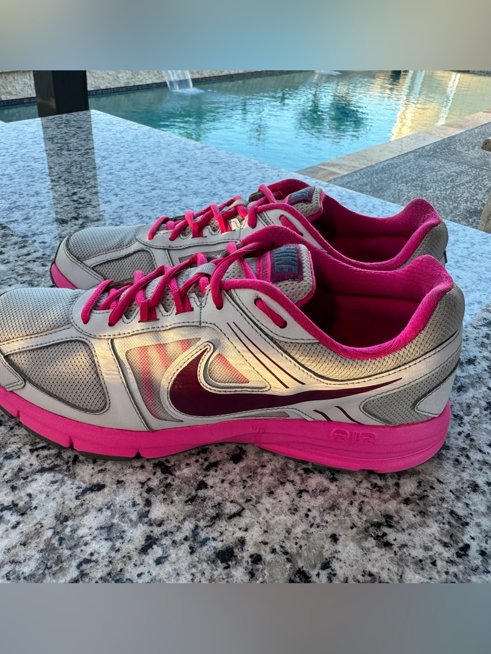 Nike Air Relentless 3 Women's Running Shoes Size 10, Pink/Grey